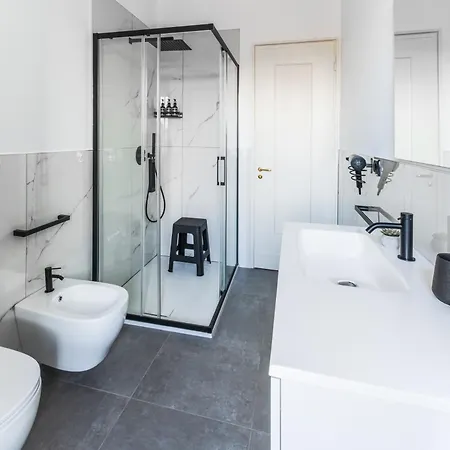 Appartamento Panoramic View, 2 Bedrooms With King Beds, Free Parking - La Dolce Vista Alba (Piedmont)