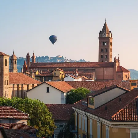 Panoramic View, 2 Bedrooms With King Beds, Free Parking - La Dolce Vista Appartamento *