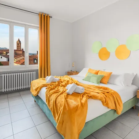 Panoramic View, 2 Bedrooms With King Beds, Free Parking - La Dolce Vista * Alba (Piedmont)