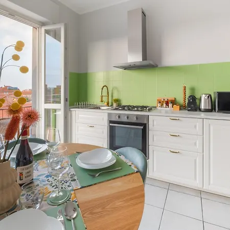 Panoramic View, 2 Bedrooms With King Beds, Free Parking - La Dolce Vista Alba (Piedmont)